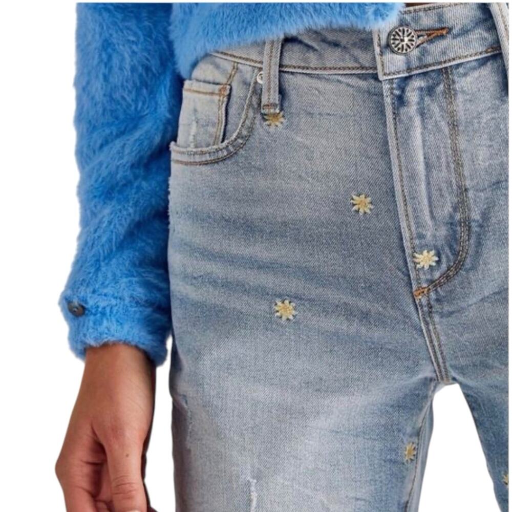 Anthro Driftwood Women 29 Light Gizelle embroidered daisy girlfriend distressed